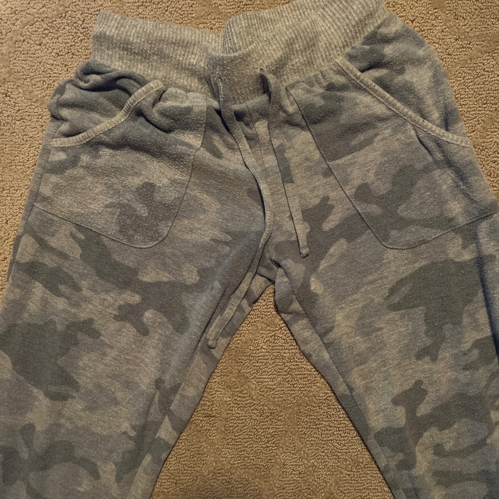 Grey camo cozy sweatpants